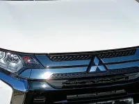 Gebraucht Mitsubishi Outlander P-HEV Basis 224 PS (164 kW) 2019 Weiß SUV