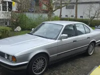 Używany BMW 520 129 KM (94 kW) 1990 Srebrny Sedan/Limuzyna