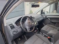 Gebraucht VW Touran Comfortline 105 PS (77 kW) 2014 Schwarz Van / Kleinbus