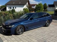 Gebraucht BMW 530 M Sport 286 PS (210 kW) 2021 Blau Kombi