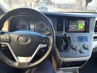Gebraucht Toyota Sienna XLE 270 PS (198 kW) 2016 Blau Van / Kleinbus