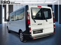 Gebraucht Renault Trafic Life 120 PS (88 kW) 2020 Gletscherweiss Van / Kleinbus