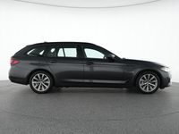 Gebraucht BMW 530e Shadowline 292 PS (214 kW) 2022 Sophistograu Limousine