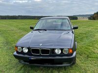 Gebraucht BMW 520 150 PS (110 kW) 1994 Grau Limousine