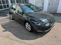 Gebraucht VW Golf VIII Style 150 PS (110 kW) 2024 Uranograu Kombi