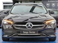 Gebraucht Mercedes C180 Avantgarde 170 PS (125 kW) 2023 Metalliclack obsidianschwarz Kombi