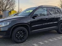 Gebraucht VW Tiguan Trendline 122 PS (89 kW) 2013 Schwarz SUV