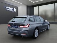 Gebraucht BMW 318 156 PS (114 kW) 2023 Grau Limousine