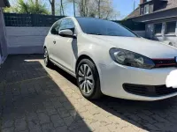Gebraucht VW Golf VI 80 PS (58 kW) 2010 Weiß Kleinwagen