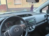 Gebraucht Toyota Yaris 70 PS (51 kW) 2016 Grau Kleinwagen