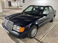 Gebraucht Mercedes 200 75 PS (55 kW) 1992 Limousine