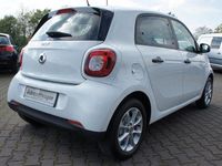 Gebraucht Smart ForFour Electric Drive 60 kW (82 PS) 2018 Weiß Limousine