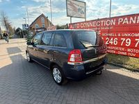 Usata Opel Zafira Edition 140 CV (102 kW) 2010 Blu Monovolume
