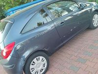 Używany Opel Corsa Edition 90 KM (66 kW) 2010 Hatchback