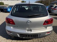 Second-hand Mazda 3 105 CP (77 kW) 2003 Argintiu Berlinǎ