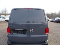 Gebraucht VW Transporter 110 PS (80 kW) 2024 Grau Van