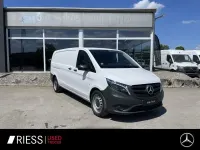Gebraucht Mercedes Vito 190 PS (139 kW) 2023 Arktikweiß Van