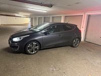 Gebraucht Kia Ceed 135 PS (99 kW) 2016 Grau Kleinwagen