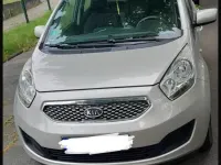 Gebraucht Kia Venga 128 PS (94 kW) 2012 Grau Kleinwagen