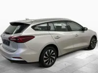 Gebraucht Ford Focus Titanium 125 PS (91 kW) 2023 Moondust silber metallic Kombi