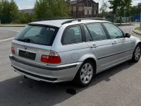 Gebraucht BMW 318 Sport Line 143 PS (105 kW) 2001 Silber Kombi