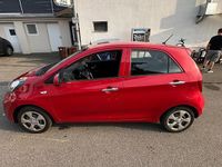 Gebraucht Kia Picanto Attract 69 PS (50 kW) 2014 Rot Kleinwagen