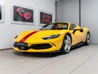 Second-hand Ferrari 296 830 CP (610 kW) 2024 Galben Cabrio