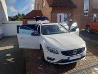 Gebraucht Volvo V60 Summum 280 PS (205 kW) 2015 Weiß Kombi