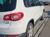 Gebraucht VW Tiguan Track & Field 140 PS (102 kW) 2010 Weiß SUV