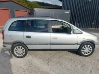 Gebraucht Opel Zafira 125 PS (91 kW) 2004 Silber Van / Kleinbus