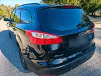Gebraucht Ford Focus 115 PS (84 kW) 2014 Schwarz Kombi