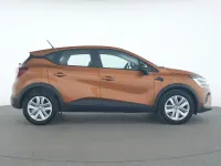 Gebraucht Renault Captur Zen 140 PS (102 kW) 2022 Taklamakan orange SUV