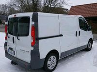 Gebraucht Opel Vivaro 115 PS (84 kW) 2013 Weiß Van / Kleinbus