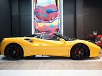 Gebraucht Ferrari 488 669 PS (492 kW) 2017 Gelb Cabrio