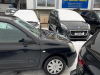 Gebraucht Renault Clio II 75 PS (55 kW) 2004 Schwarz Kleinwagen