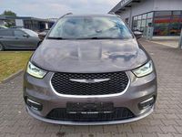 Gebraucht Chrysler Pacifica 291 PS (214 kW) 2023 Grau Van