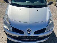Gebraucht Renault Clio II 75 PS (55 kW) 2008 Grau Kleinwagen