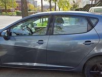 Gebraucht Seat Ibiza 90 PS (66 kW) 2015 "pirineos" grau Kleinwagen