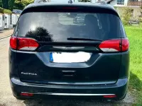 Usado Chrysler Pacifica 287 CV (211 kW) 2019 Gris Monovolumen