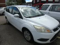 Gebraucht Ford Focus Style 101 PS (74 kW) 2008 Weiß Limousine