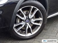 Gebraucht Volvo V60 CC Summum 190 PS (139 kW) 2016 Schwarz Kombi