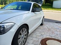 Gebraucht BMW 118 Coupé Sport Line 143 PS (105 kW) 2013 Weiß Coupé