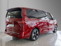 Gebraucht VW Multivan Style 150 PS (110 kW) 2026 Rot Van