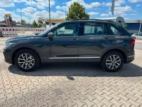 Gebraucht VW Tiguan Life 150 PS (110 kW) 2023 Uranograu SUV