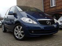 Gebraucht Mercedes A160 95 PS (69 kW) 2011 Blau Limousine