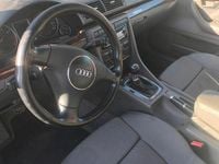 Second-hand Audi A4 200 CP (147 kW) 2001 Argintiu Berlinǎ