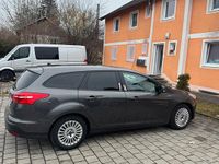 Gebraucht Ford Focus 125 PS (91 kW) 2015 Grau Kombi