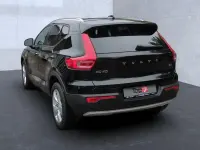 Gebraucht Volvo XC40 Momentum 163 PS (119 kW) 2022 Schwarz SUV
