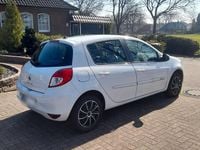 Gebraucht Renault Clio IV Expression 75 PS (55 kW) 2012 Weiß Kleinwagen