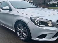 Gebraucht Mercedes CLA220 170 PS (125 kW) 2015 Silber Limousine